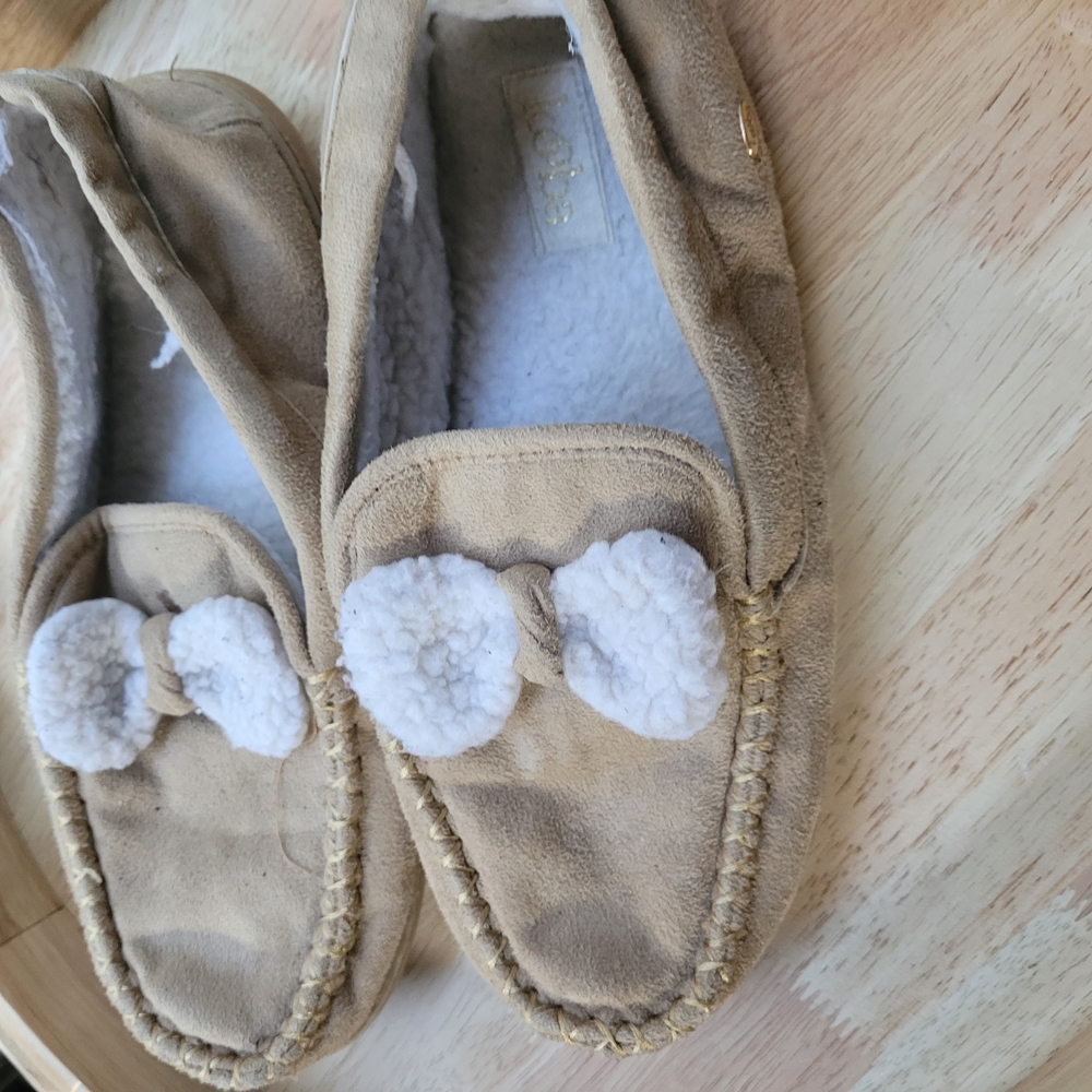 Plush Pom-Pom Moccasin Flats - Tan